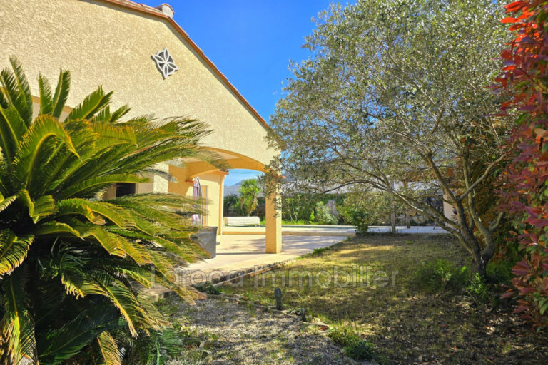 Achat villa à Laroque des Albères – 5 pièces – 3 chambres – 112.00 m²