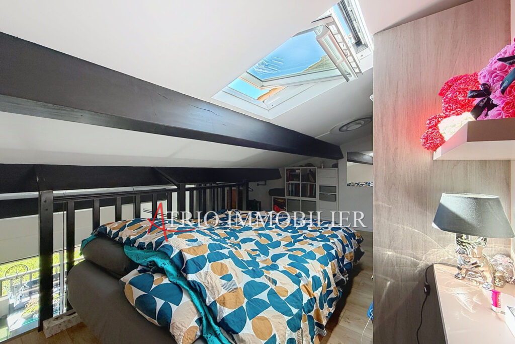 Superbe duplex au calme absolu, situé dans une magnifique rési – 2 pièces – 1 chambre – 37.00 m²