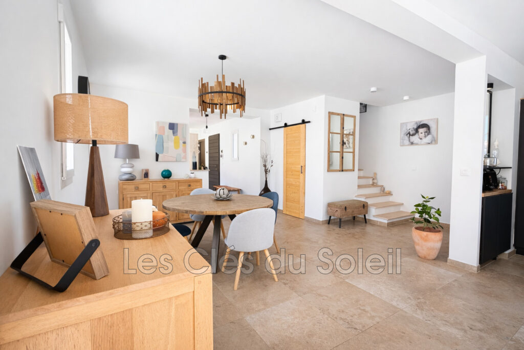 Villa contemporaine 2021 ? 160 m² ? Piscine ? Vue château ?  F – 5 pièces – 3 chambres – 160.00 m²