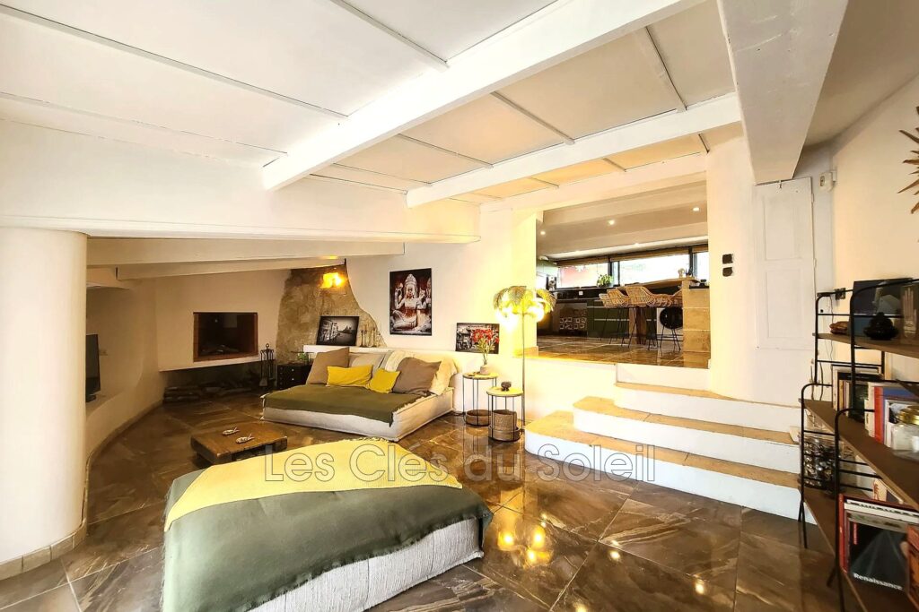 vente maison 3 Pièce(s) – 3 pièces – 2 chambres – 100.60 m²