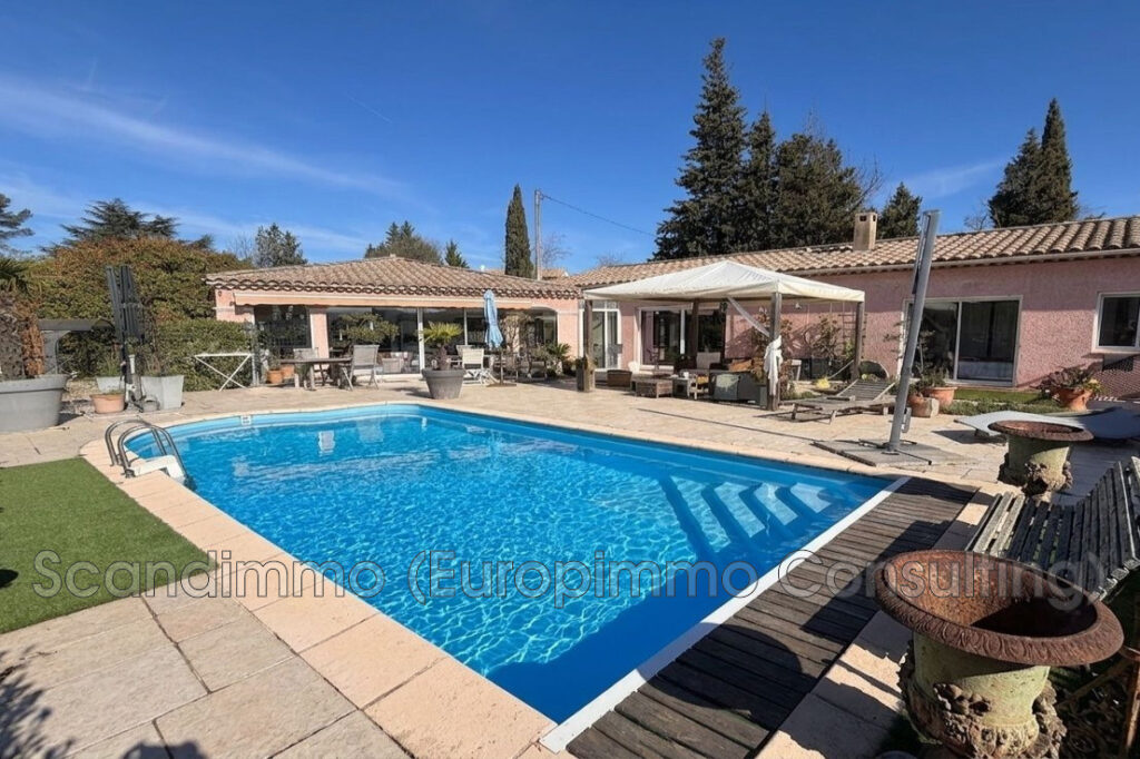 vente  7 Pièce(s) – 7 pièces – 5 chambres – 160.00 m²