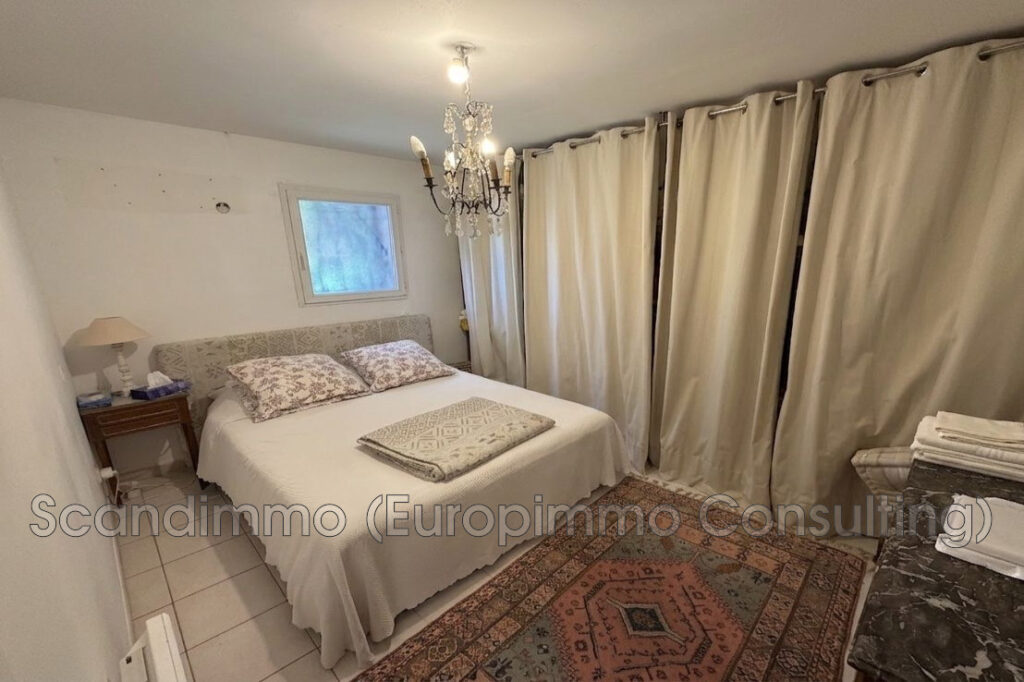 vente  7 Pièce(s) – 7 pièces – 5 chambres – 160.00 m²