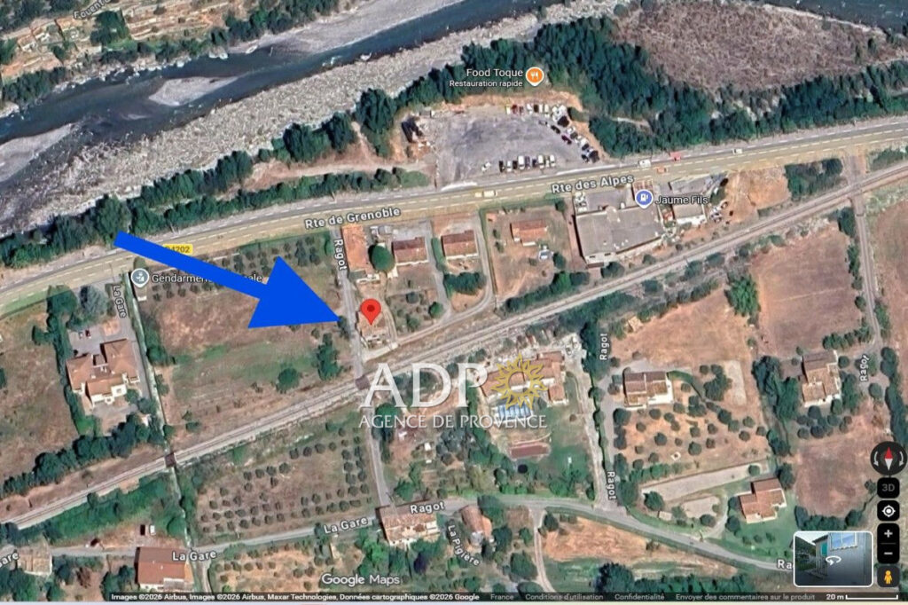 3 pièces en rez-de-chaussée à Entrevaux (04), 68,74 m² + véran – 3 pièces – 2 chambres – 68.74 m²