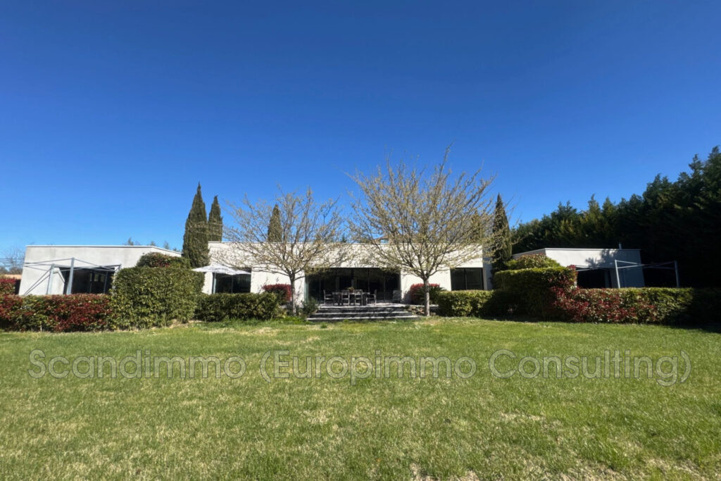 vente maison contemporaine 5 Pièce(s) – 5 pièces – 4 chambres – 202.00 m²