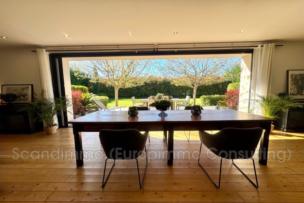 vente maison contemporaine 5 Pièce(s) – 5 pièces – 4 chambres – 202.00 m²