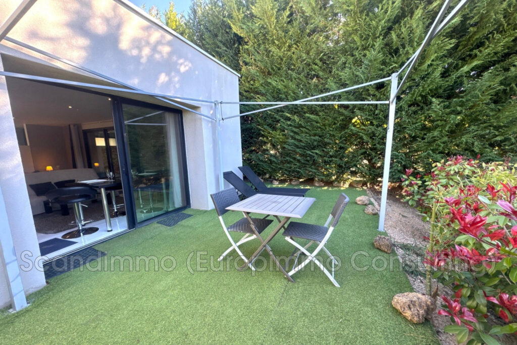 vente maison contemporaine 5 Pièce(s) – 5 pièces – 4 chambres – 202.00 m²