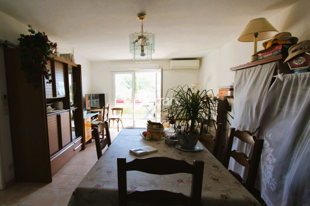 A vendre à Flayosc Proche village appartement 43m² avec balcon – 2 pièces – 1 chambre – 42.73 m²
