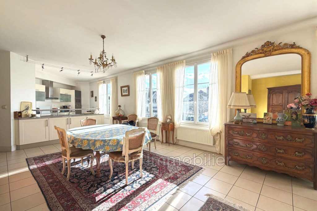 vente appartement 4 Pièce(s) – 4 pièces – 3 chambres – 142.40 m²