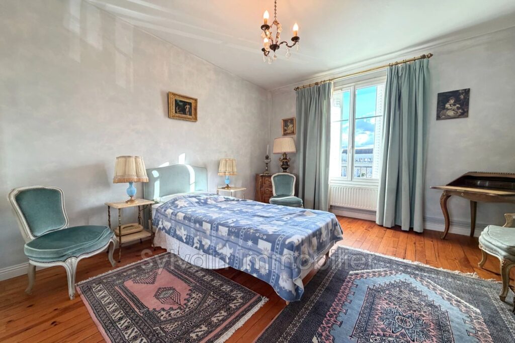 vente appartement 4 Pièce(s) – 4 pièces – 3 chambres – 142.40 m²