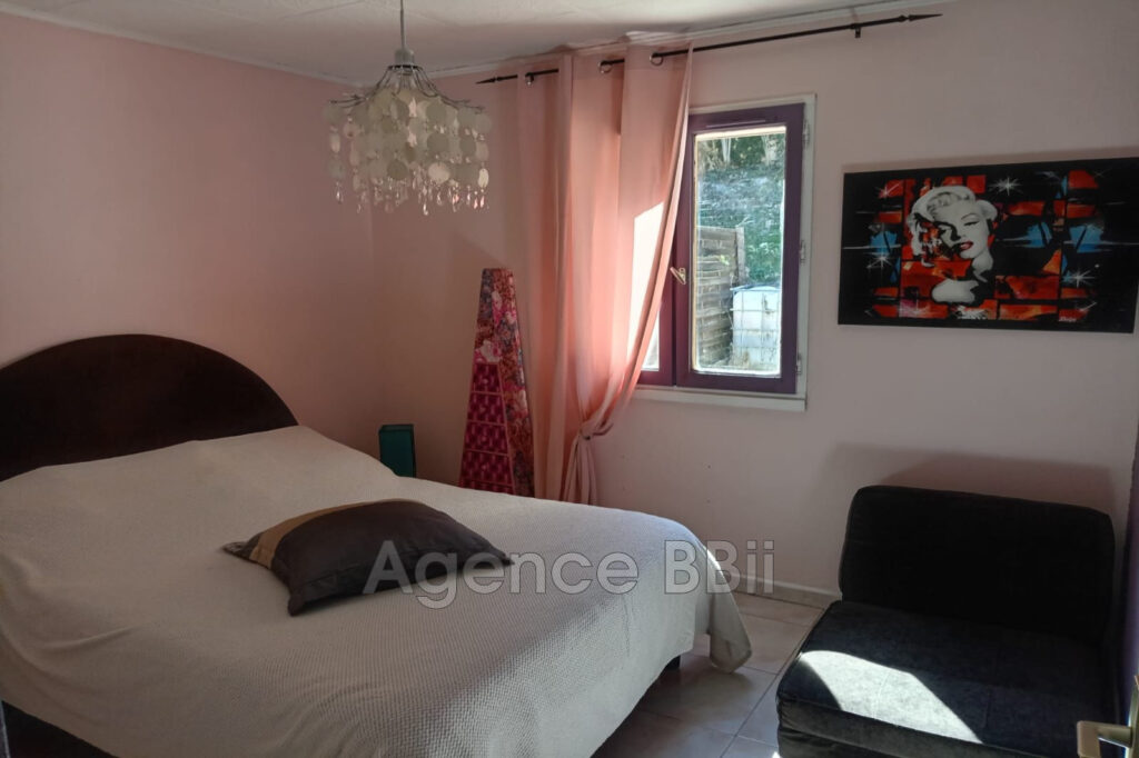 vente maison 5 Pièce(s) – 5 pièces – 4 chambres – 142.00 m²