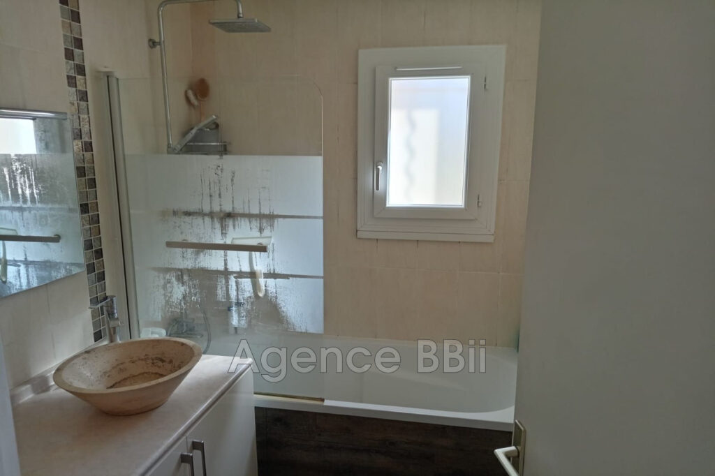 vente maison 5 Pièce(s) – 5 pièces – 4 chambres – 142.00 m²