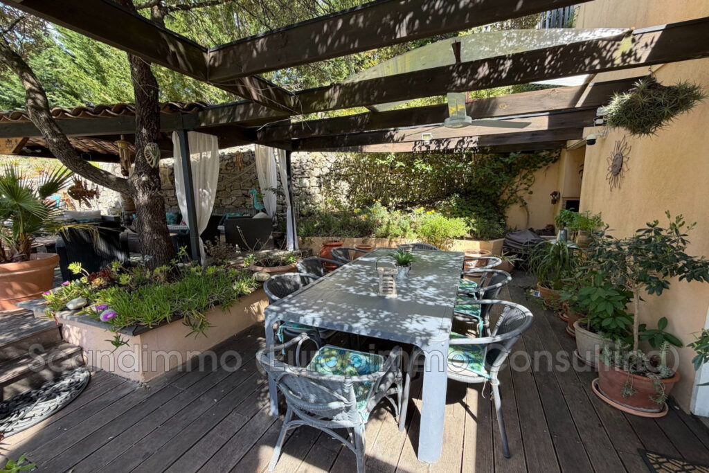 vente maison 5 Pièce(s) – 5 pièces – 4 chambres – 157.50 m²