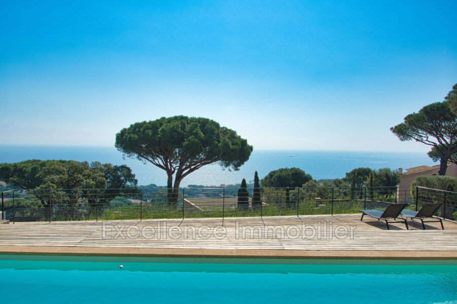 Maison à vendre à Sainte-maxime — Vue mer — photo 9