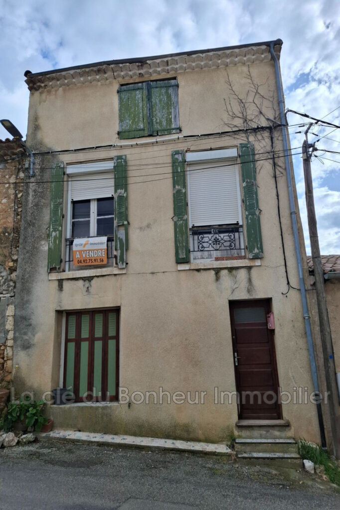 vente maison de village 4 Pièce(s) – 4 pièces – 2 chambres – 100.00 m²