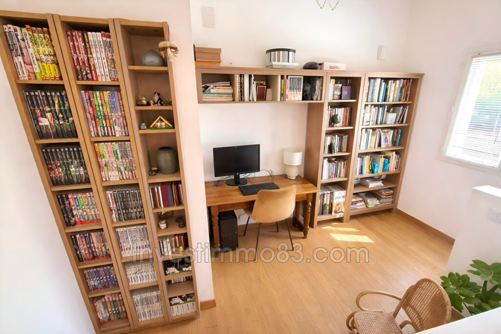 Dans une petite copropriété de deux lots avec faibles charges  – 4 pièces – 3 chambres – 92.00 m²