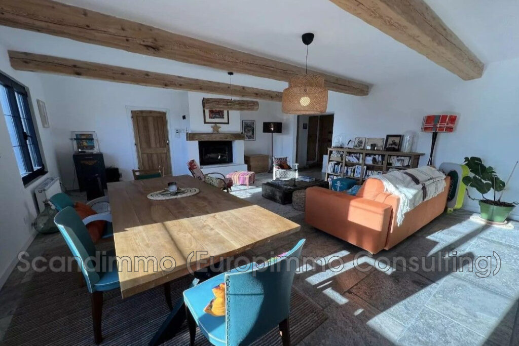 vente maison 5 Pièce(s) – 5 pièces – 4 chambres – 148.00 m²