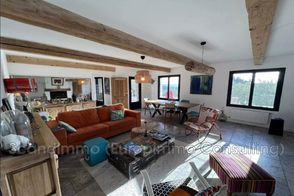 vente maison 5 Pièce(s) – 5 pièces – 4 chambres – 148.00 m²