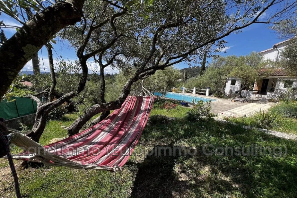 vente maison 5 Pièce(s) – 5 pièces – 4 chambres – 148.00 m²