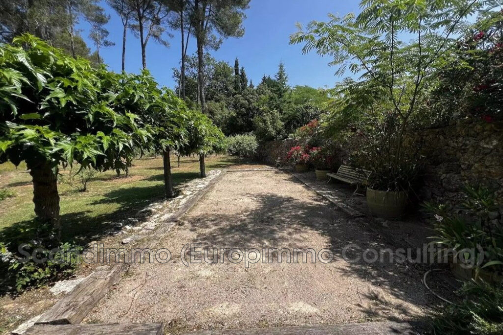 vente maison 6 Pièce(s) – 6 pièces – 4 chambres – 195.00 m²