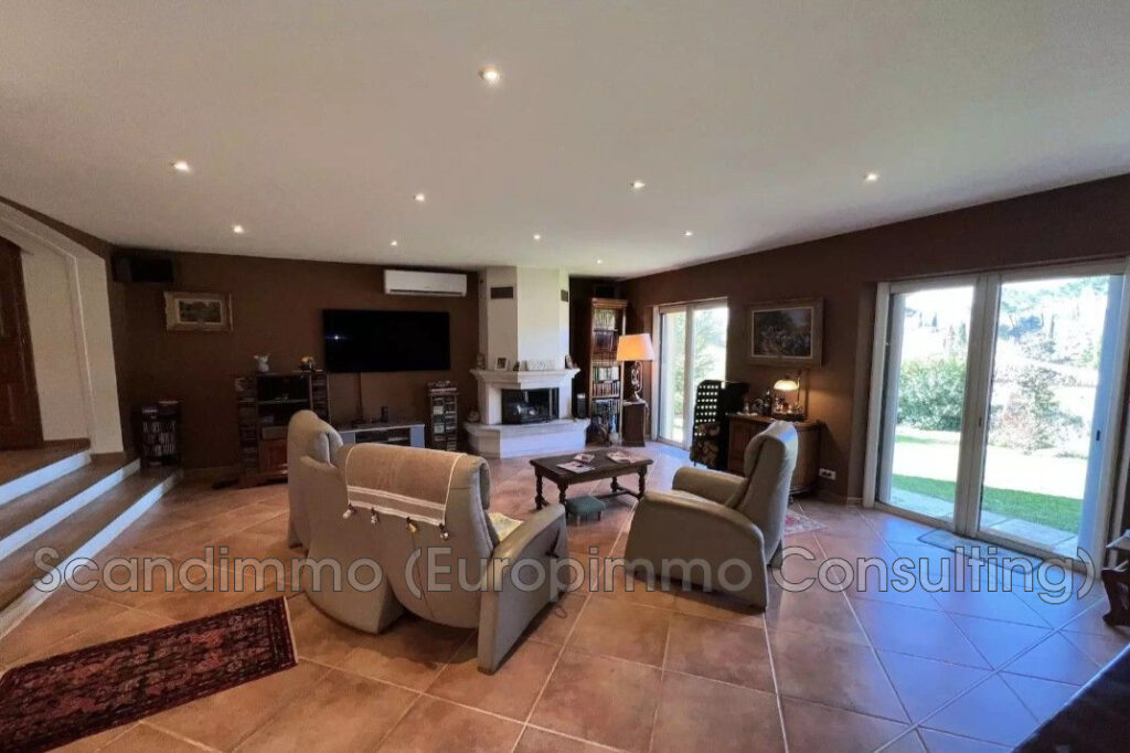 vente maison 6 Pièce(s) – 6 pièces – 4 chambres – 195.00 m²