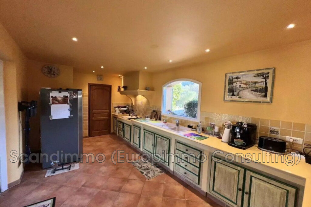 vente maison 6 Pièce(s) – 6 pièces – 4 chambres – 195.00 m²