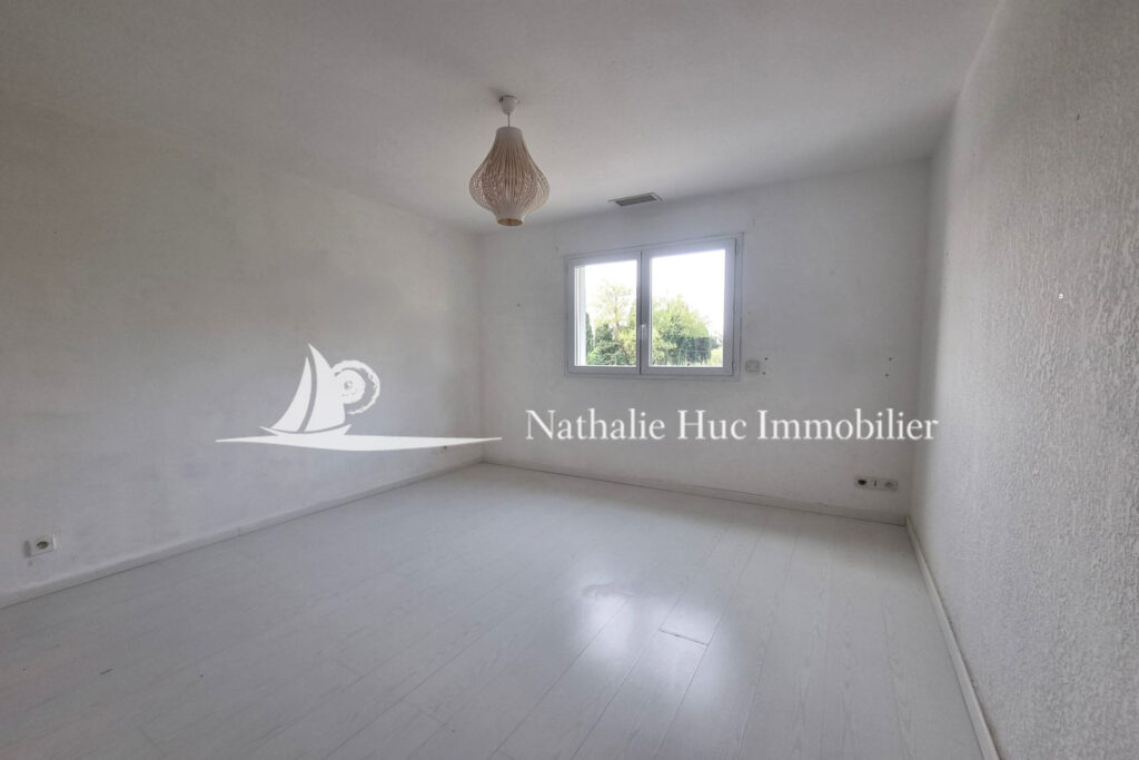 vente maison – NR pièces – 4 chambres – 144.00 m²