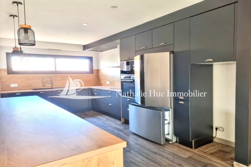 vente maison – NR pièces – 4 chambres – 144.00 m²