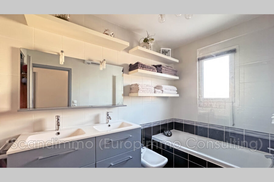 Maison à vendre à Roquebrune-sur-argens