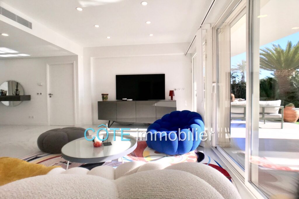 GOLFE JUAN 3P 81 M² à 2 pas des plages ! – 3 pièces – NR chambres – 81.00 m²