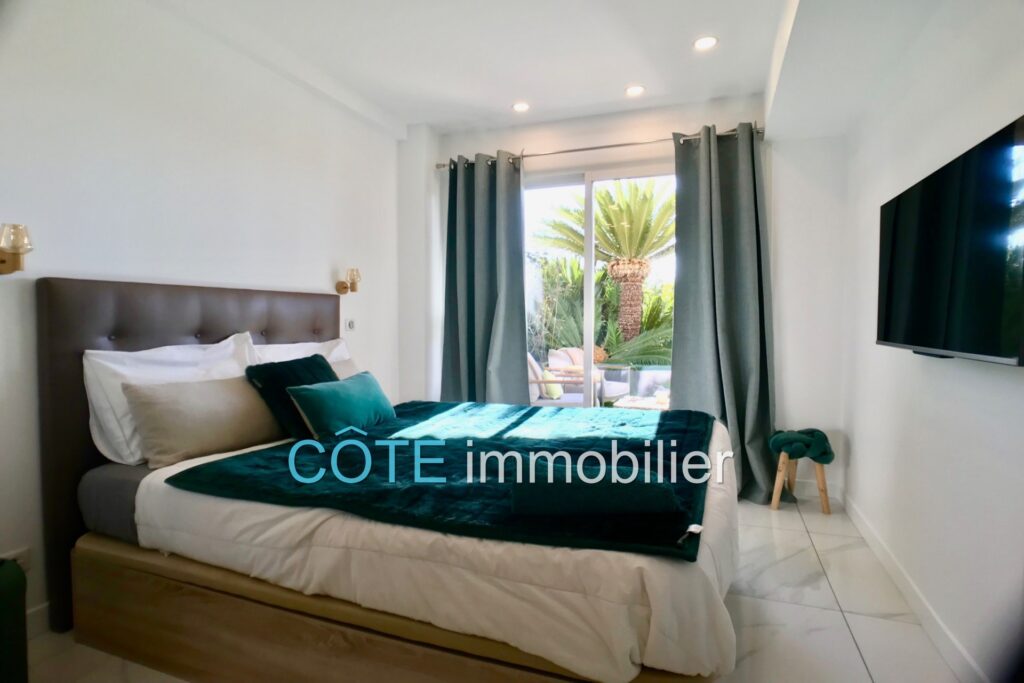 GOLFE JUAN 3P 81 M² à 2 pas des plages ! – 3 pièces – NR chambres – 81.00 m²