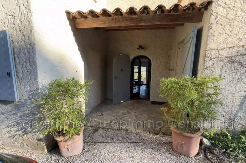 vente maison 7 Pièce(s) – 7 pièces – 5 chambres – 211.00 m²