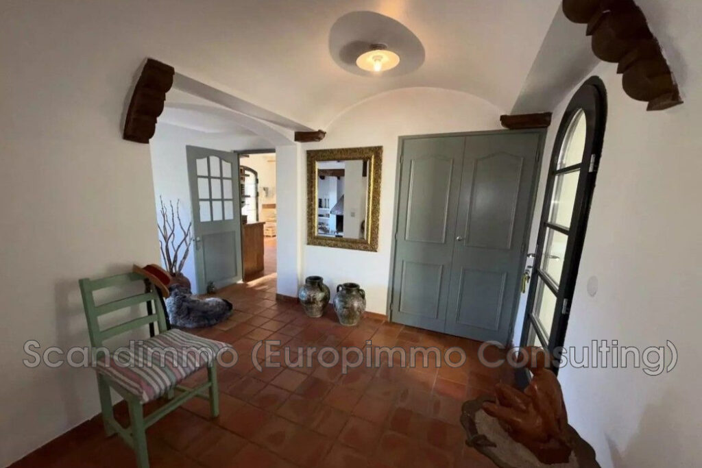 vente maison 7 Pièce(s) – 7 pièces – 5 chambres – 211.00 m²