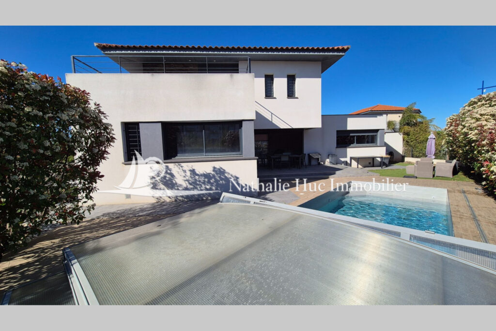 vente maison – NR pièces – 4 chambres – 142.52 m²