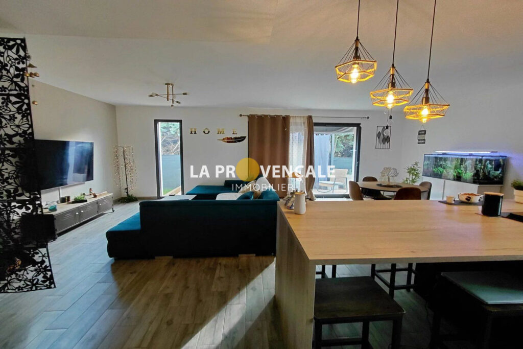 vente maison 3 Pièce(s) – 3 pièces – 2 chambres – 94.00 m²