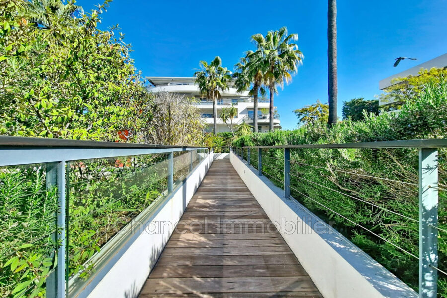 Appartement à vendre à Saint-laurent-du-var