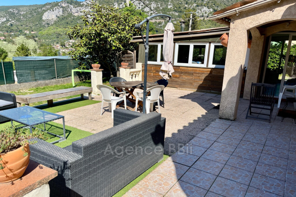 vente maison 5 Pièce(s) – 5 pièces – 4 chambres – 142.00 m²