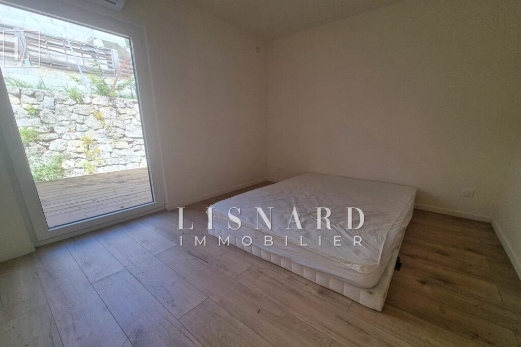 vente maison 5 Pièce(s) – 5 pièces – 4 chambres – 108.00 m²