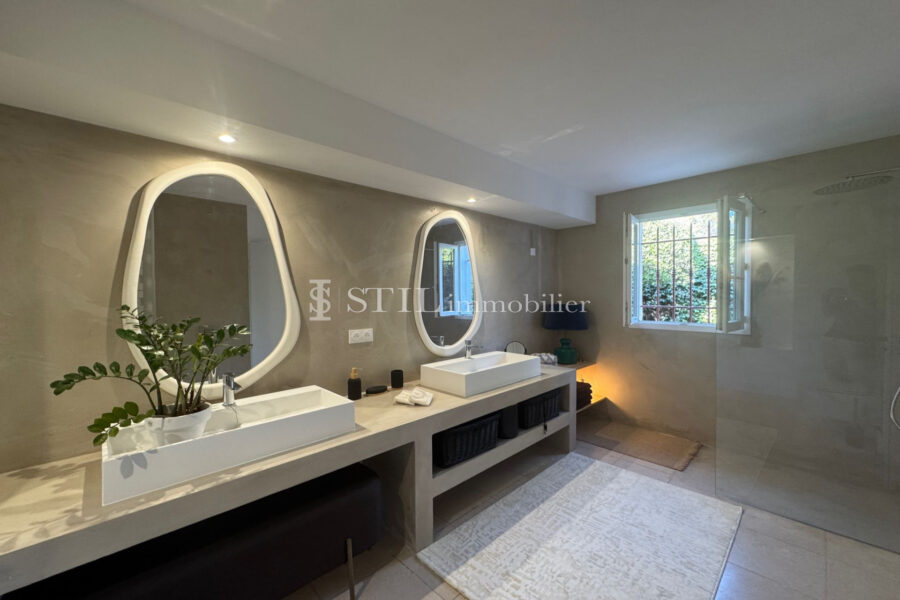 Maison à vendre à Sainte-maxime