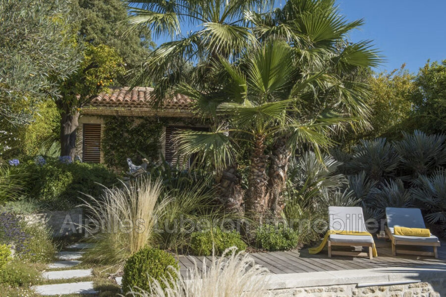 Maison à louer à Eygalières
