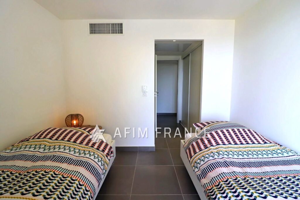 En exclusivité, découvrez ce très bel appartement meublé offra – 3 pièces – 2 chambres – 81.81 m²