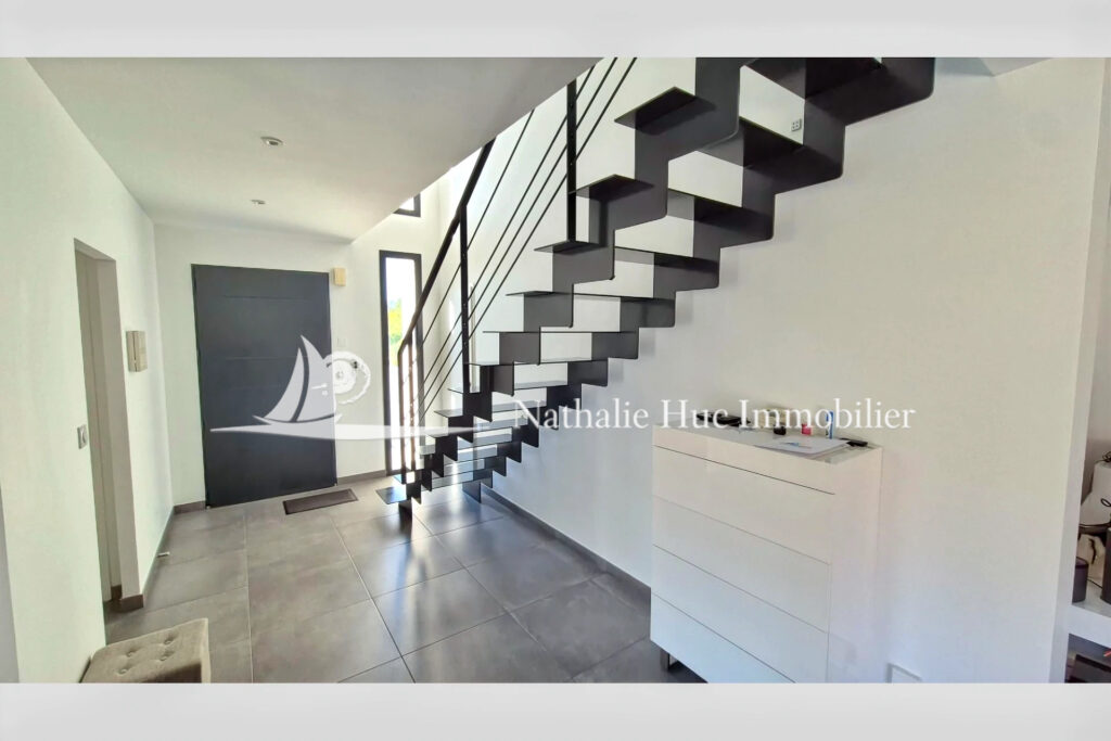 vente maison – NR pièces – 4 chambres – 142.52 m²