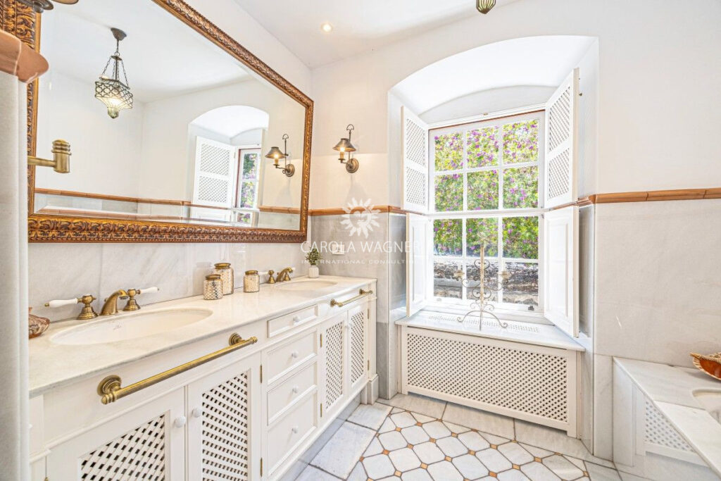 vente propriété 6 Pièce(s) – 6 pièces – 4 chambres – 217.00 m²