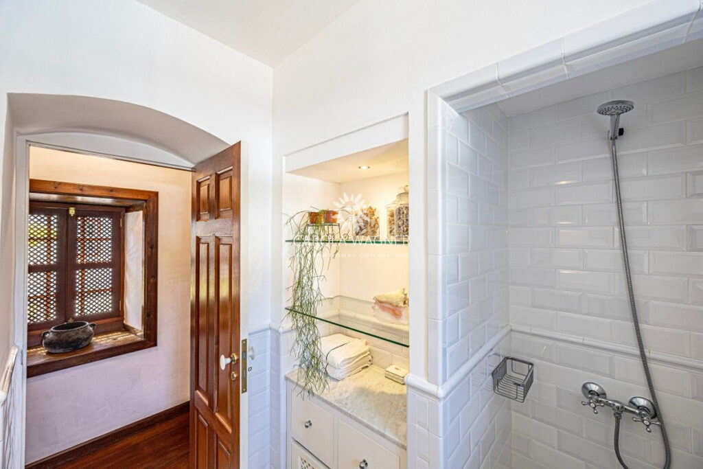 vente propriété 6 Pièce(s) – 6 pièces – 4 chambres – 217.00 m²