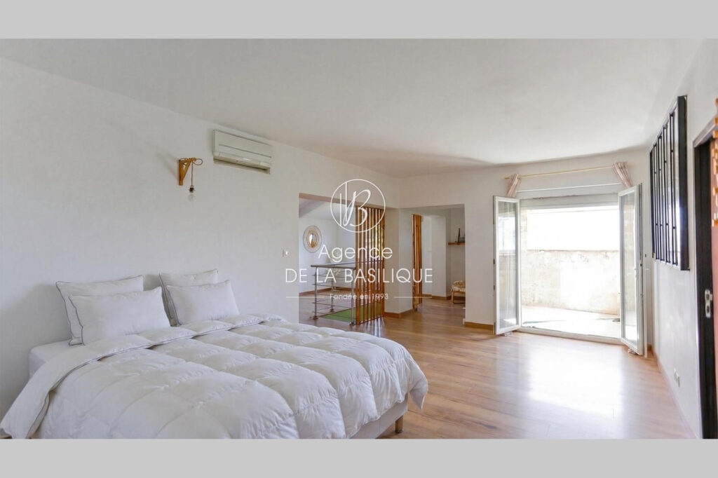 vente maison – NR pièces – 7 chambres – 355.00 m²