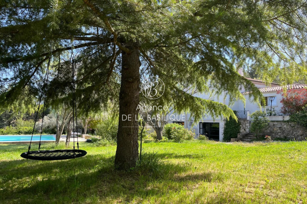 vente maison – NR pièces – 7 chambres – 355.00 m²