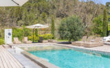 Mas contemporain de prestige avec piscine à débordement au coeu – NR pièces – 5 chambres – 253.00 m²