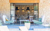 Mas contemporain de prestige avec piscine à débordement au coeu – NR pièces – 5 chambres – 253.00 m²