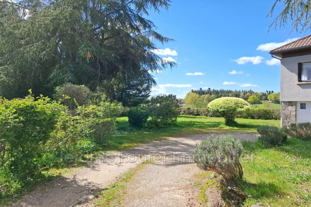 Maison 63 m², combles aménageables et sous-sol intégral. – 3 pièces – 2 chambres – 63.27 m²