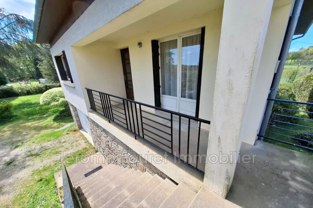 Maison 63 m², combles aménageables et sous-sol intégral. – 3 pièces – 2 chambres – 63.27 m²