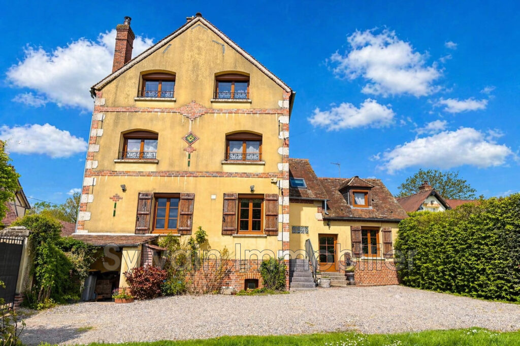 vente maison 5 Pièce(s) – 5 pièces – 4 chambres – 185.00 m²